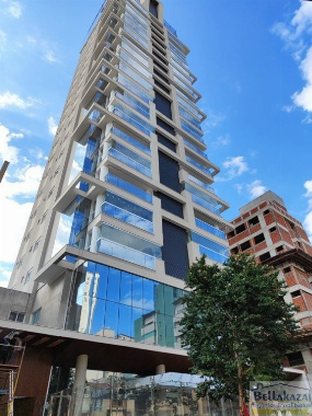 Apartamento para Venda em Maringá - PR, Zona 07