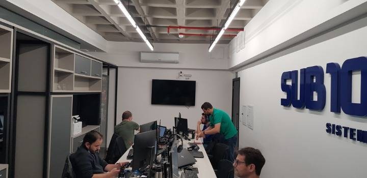 Sala Comercial para Locação em Maringá - PR, Zona 01 Centro